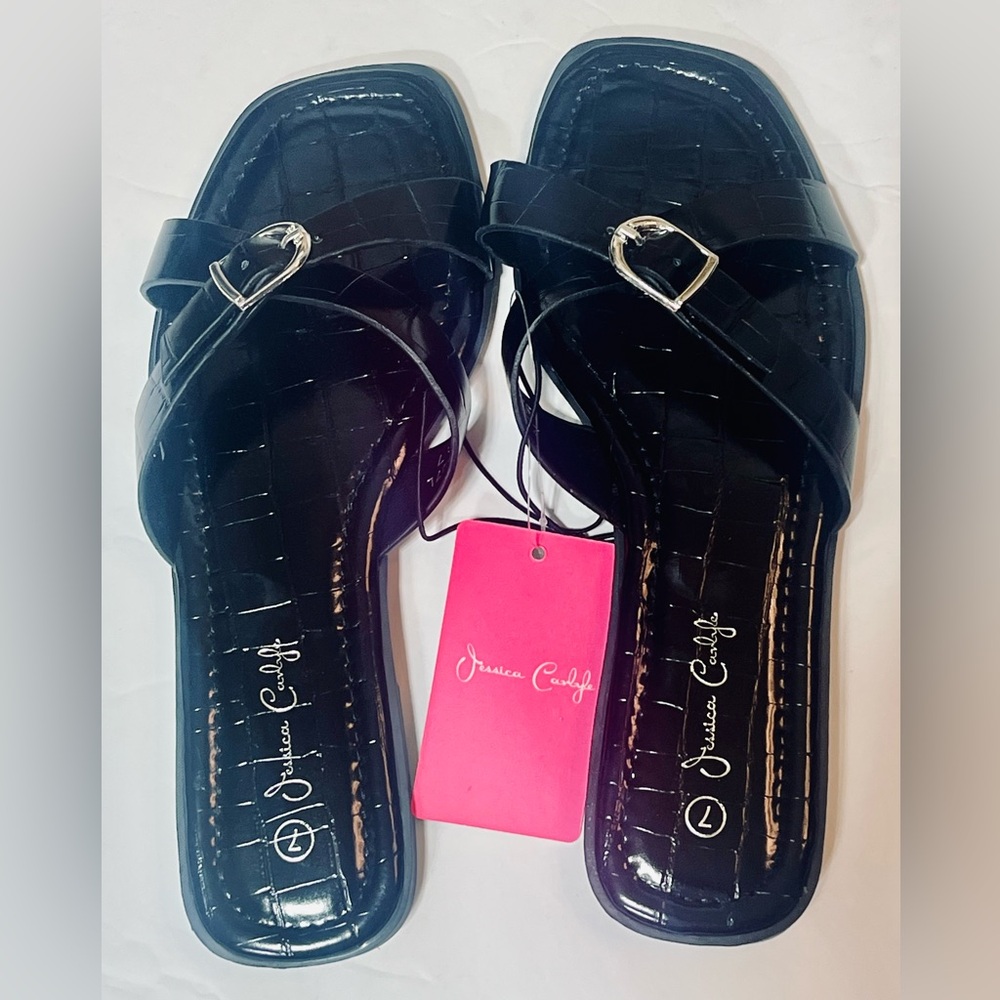 Jessica Carlyle Faux Leather Black Flat Slip On Sandals Size 7 NWOB